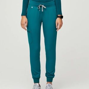 FIGS Jogger Scrubs